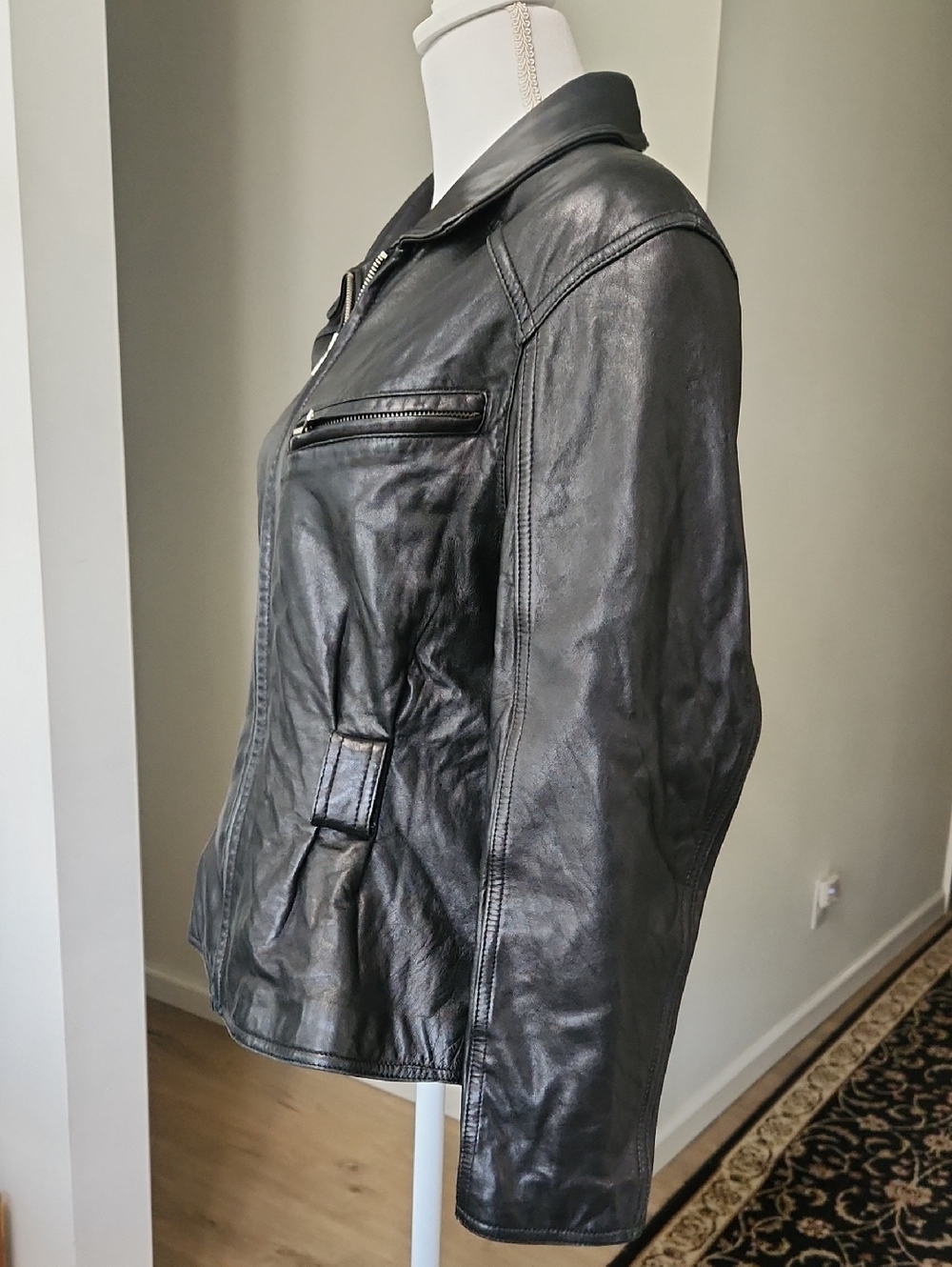 VINTAGE 80s Shoulder Pad Belted Tannery West Women's Black Leather Jacket M - Picture 3 of 16